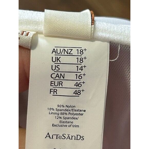 Artesands April Spritz Delacroix Bikini Top Cross Front Floral White Size 14 NEW - Picture 3 of 5